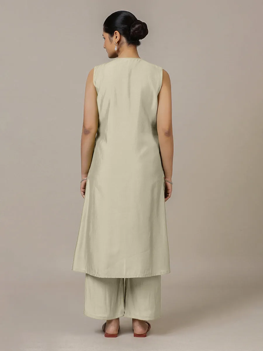 Adah x Rozaana | A Line Kurta in Ivory with Thread Work | Coords or Only Kurta