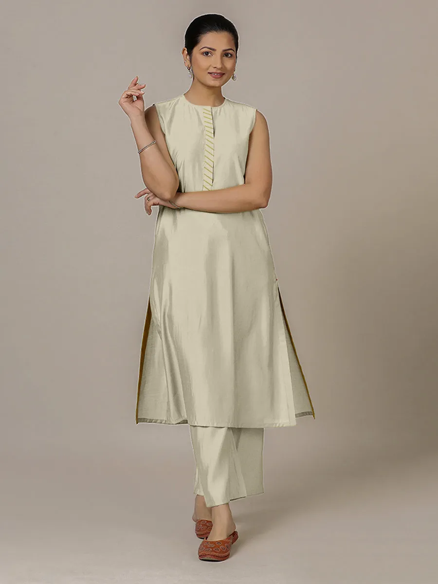 Adah x Rozaana | A Line Kurta in Ivory with Thread Work | Coords or Only Kurta