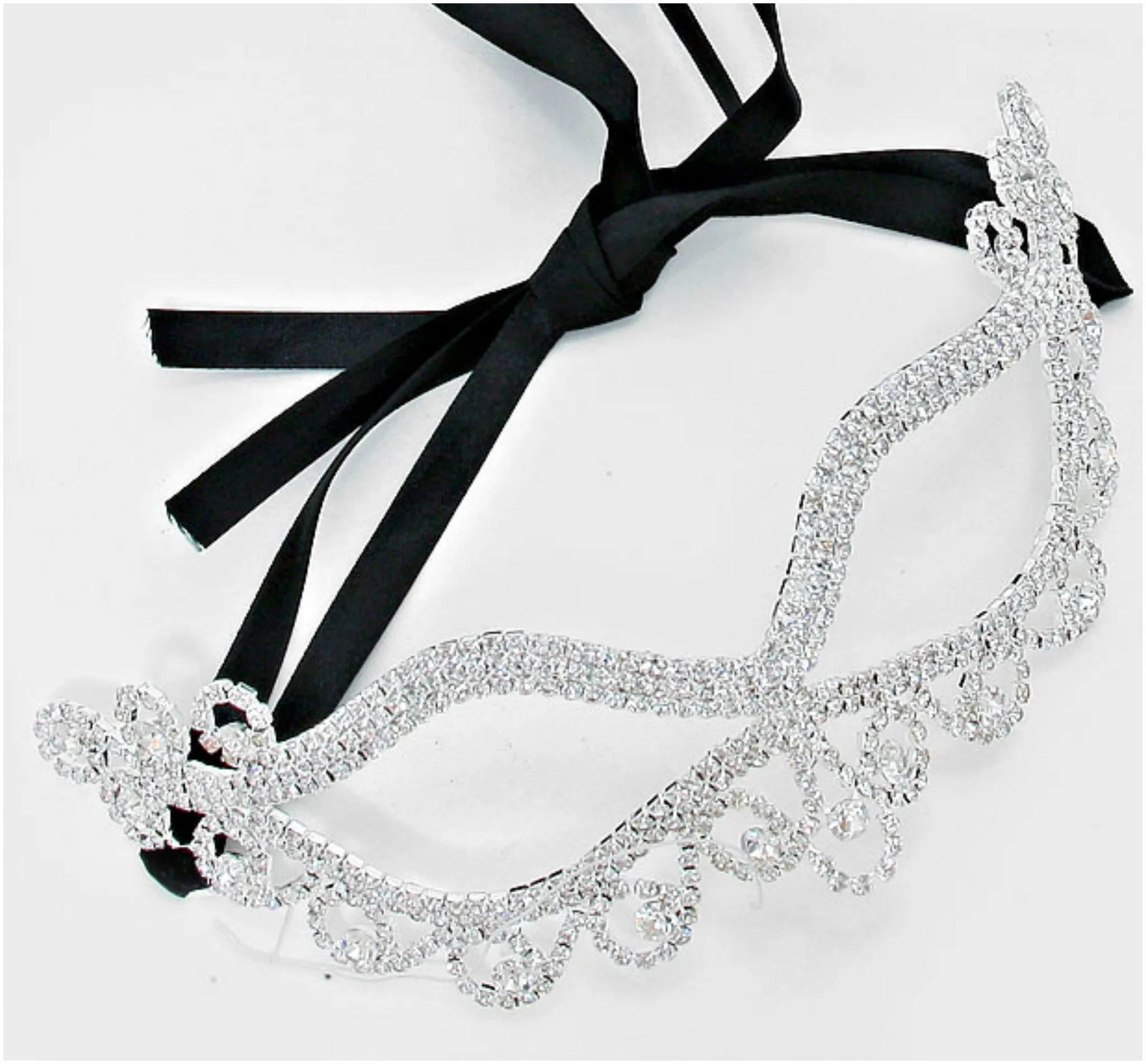 Bahati Swirl Filigree Cat Eye Masquerade Mask | Silver | Crystal