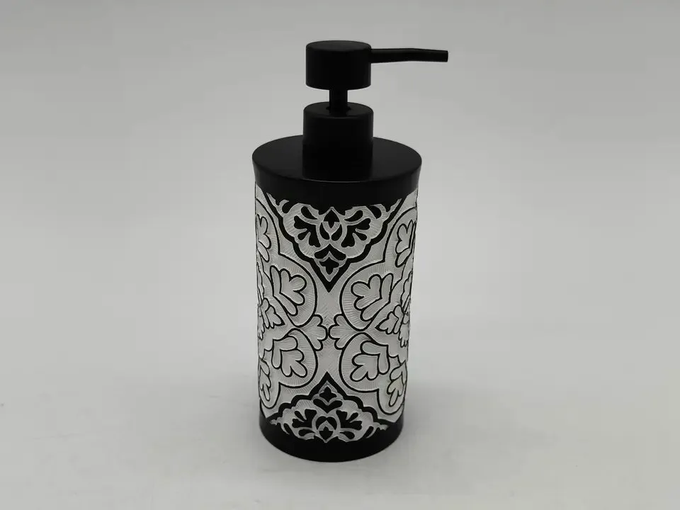 Black And White Bathroom Accessory Set