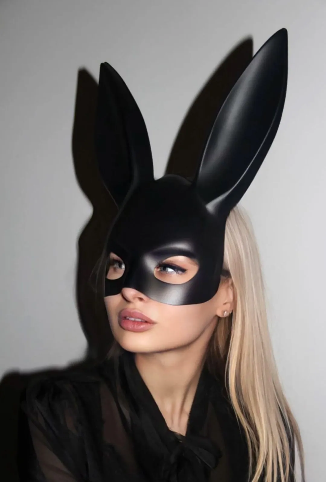 BUNNA - BUNNY FACE MASK