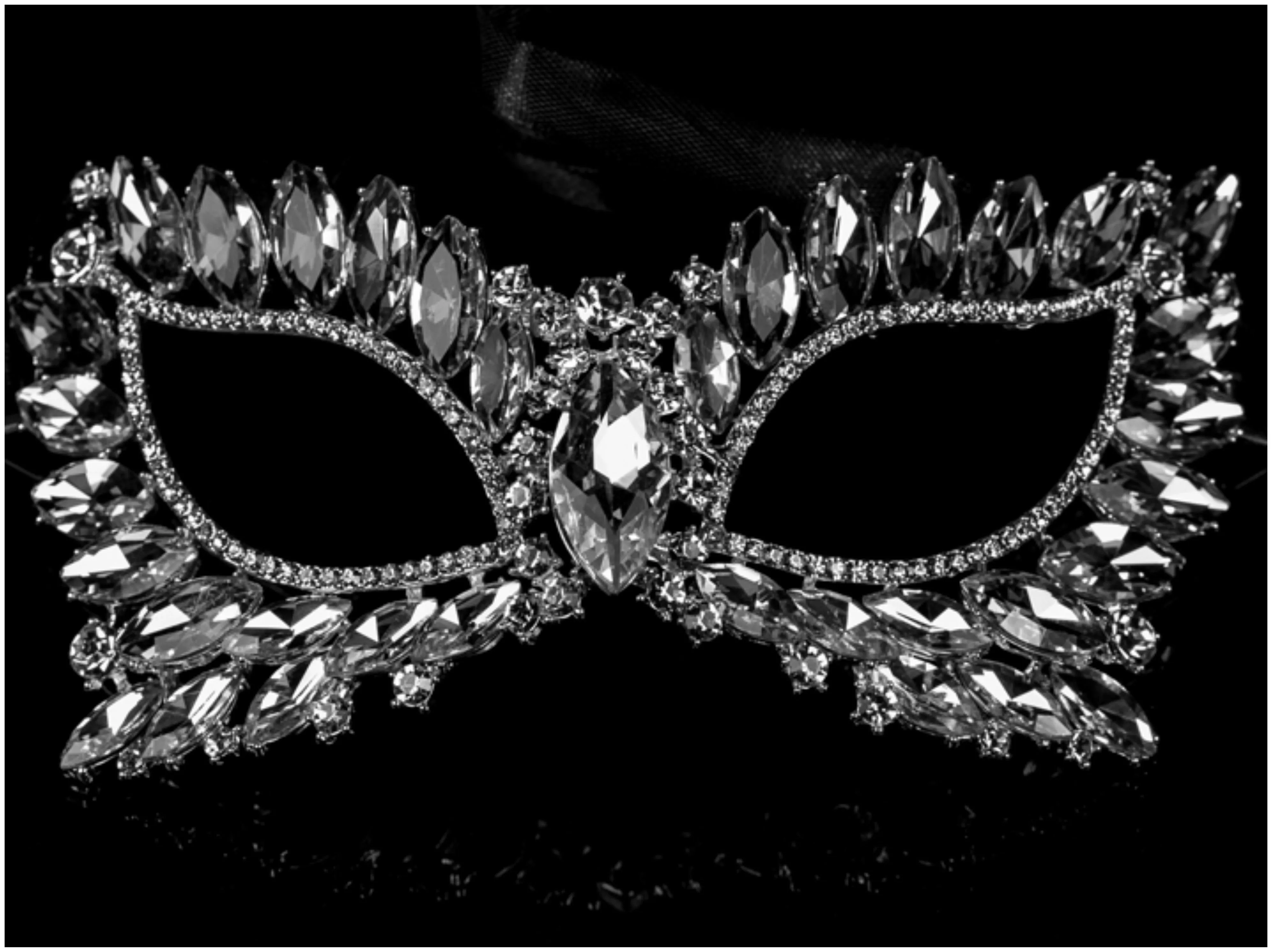 Eileen Marquise Crystal Cat Eye Masquerade Mask | Crystal | Silver