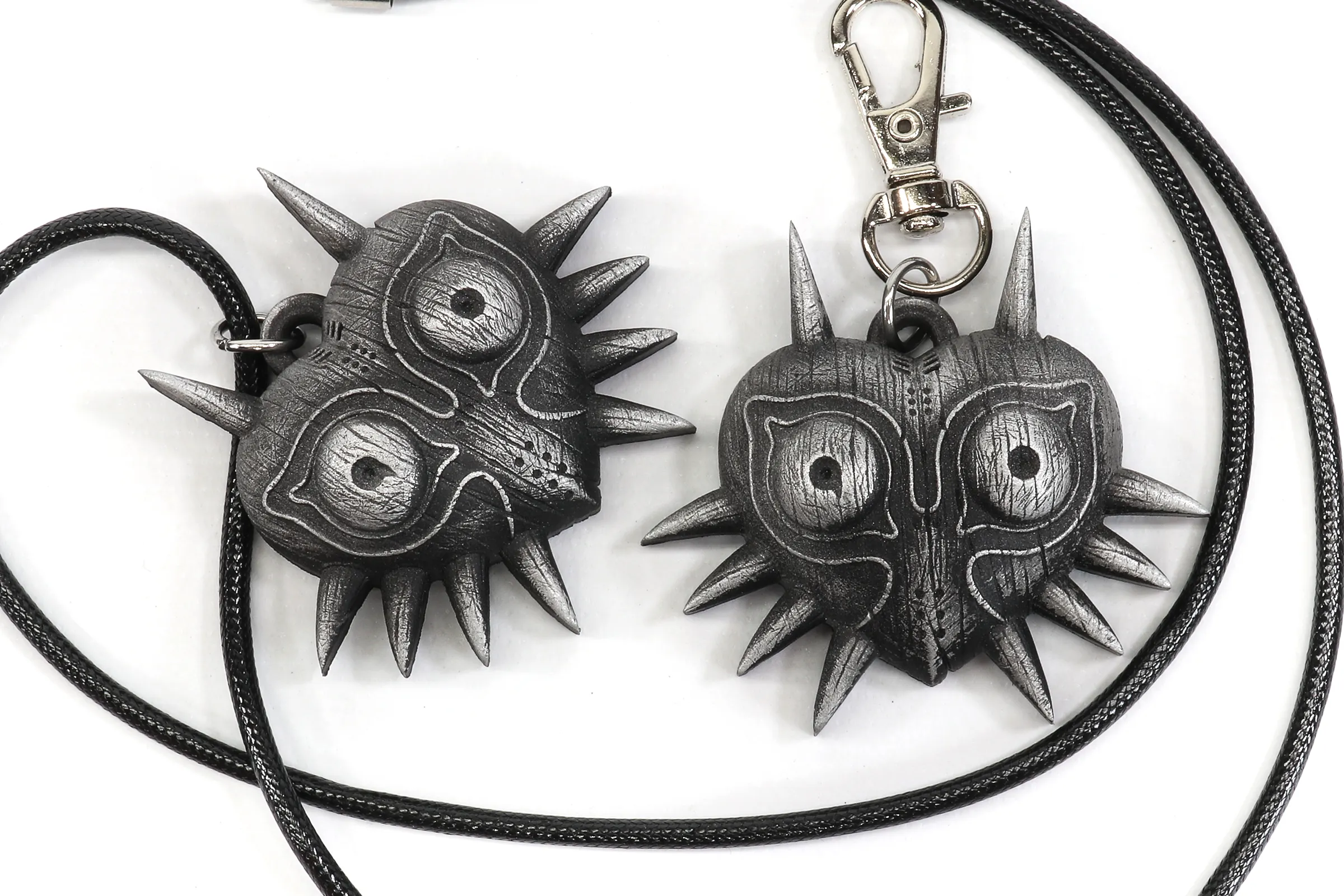 Majoras Mask Keychain / Necklace - Legend of Zelda